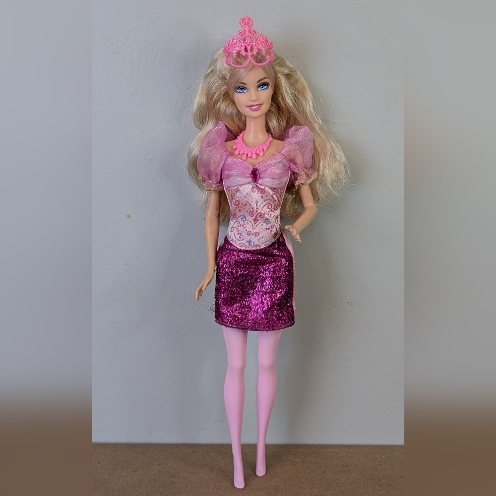 Barbie and the Three Muskateers Corinne Doll, 2009 Movie Doll